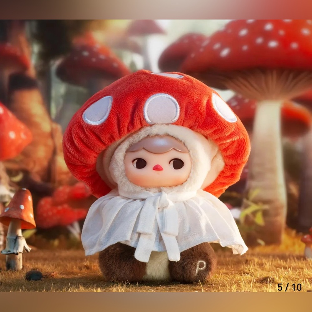 Mushroom-Inspired Plush Hat Accessory